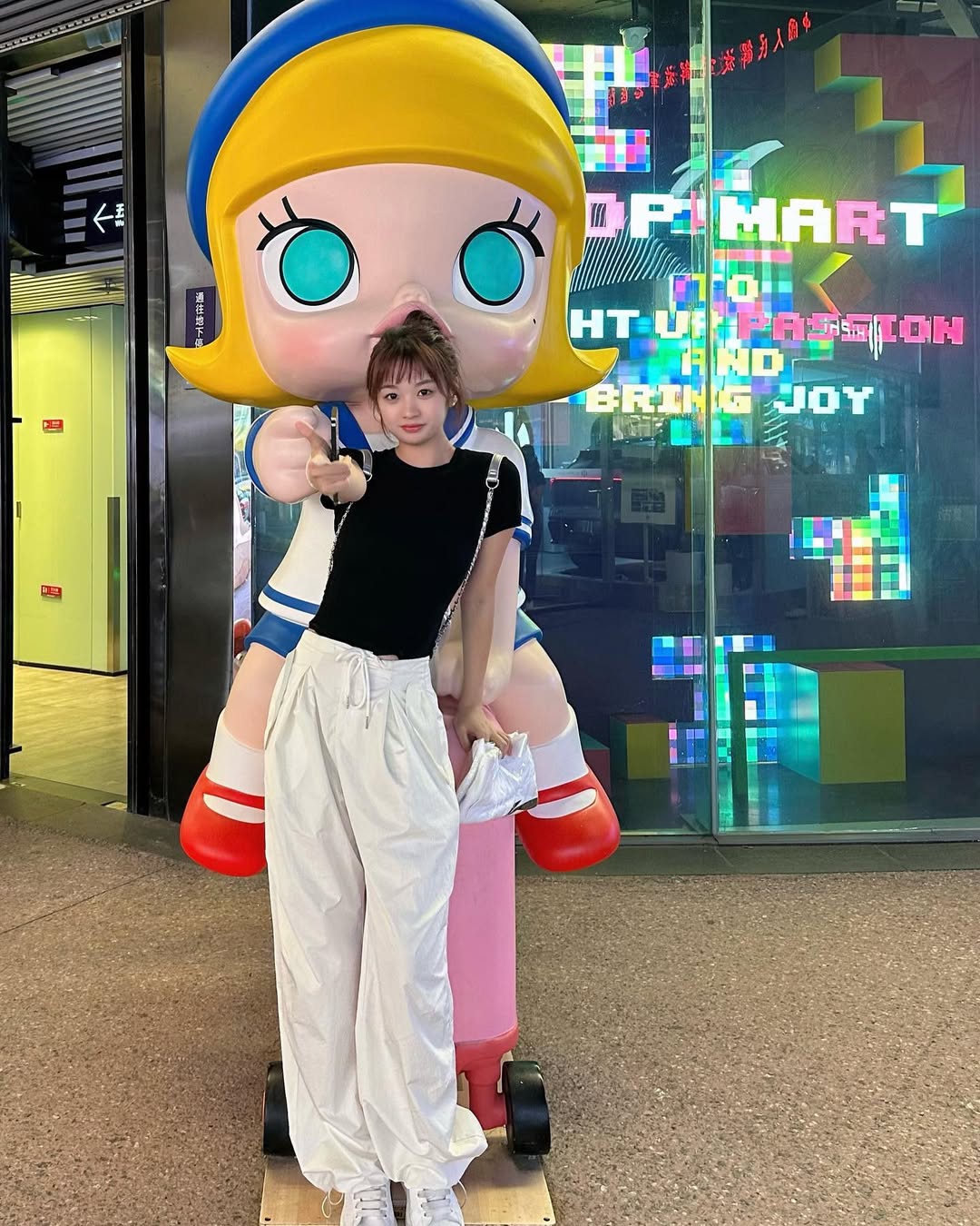 媒体人：杨瀚森女朋友去看一下他怎么了 应该鼓励她去才对