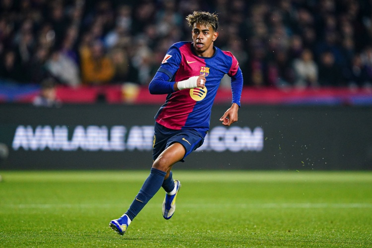 世体记者：亚马尔与姆巴佩的对决要来了，上赛季前者占得上风