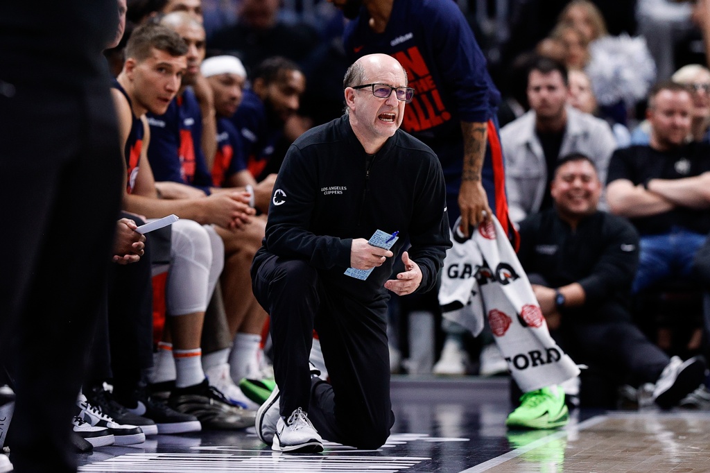 大范：小范把底子一般的快船变成防守强队 他绝对还能胜任主教练